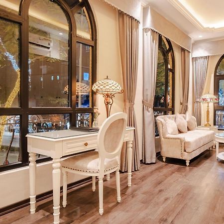 The Castle Hotel Hanoi Exterior photo